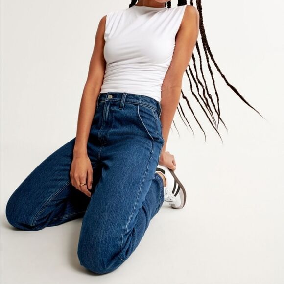 High Rise 90s Relaxed Jean- LONG - Picture 6 of 13